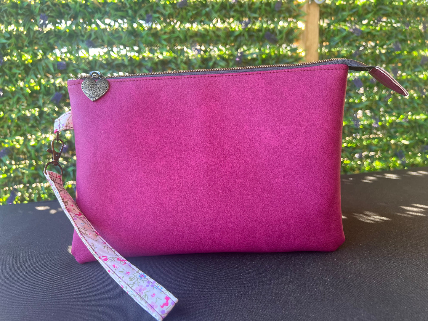 Travel Clutch